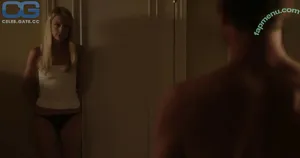 Rachel Skarsten / rachieskarsten nude photo #0046