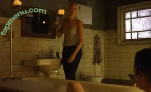 Rachel Skarsten / rachieskarsten nude photo #0048