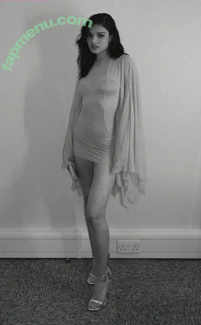 Rachel Zegler nude photo #1972 (rachelzegler / rachmariexoxo)