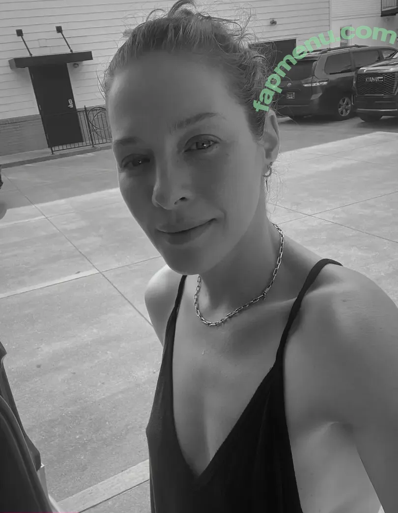 Rachelle Lefevre nude photo #0033 (rachellelefevre)