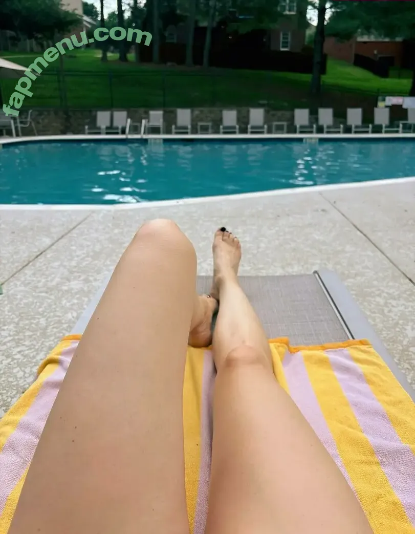 Rachelle Lefevre nude photo #0035 (rachellelefevre)