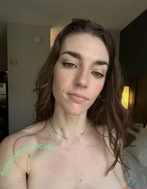  nude photo #0002