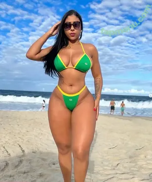 Rafaella Fernandes / rafaella_feernandes nude photo #0029