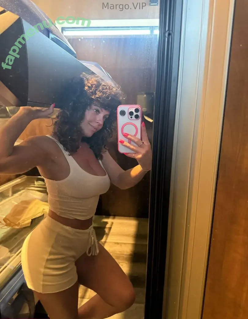 Rahyndee James nude photo #0016 (rahyndee_james / rahyndeejames)