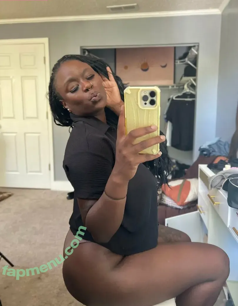 rainareadswell nude photo #0024 (rainareadswell)
