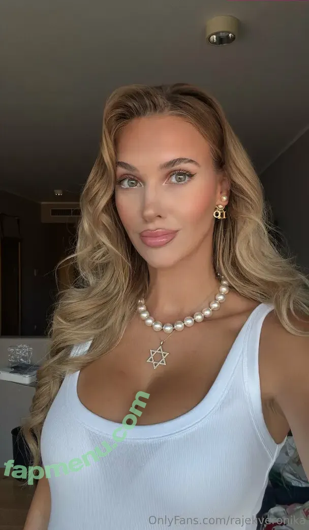 rajekveronika nude photo #0015 (veronikarajek)