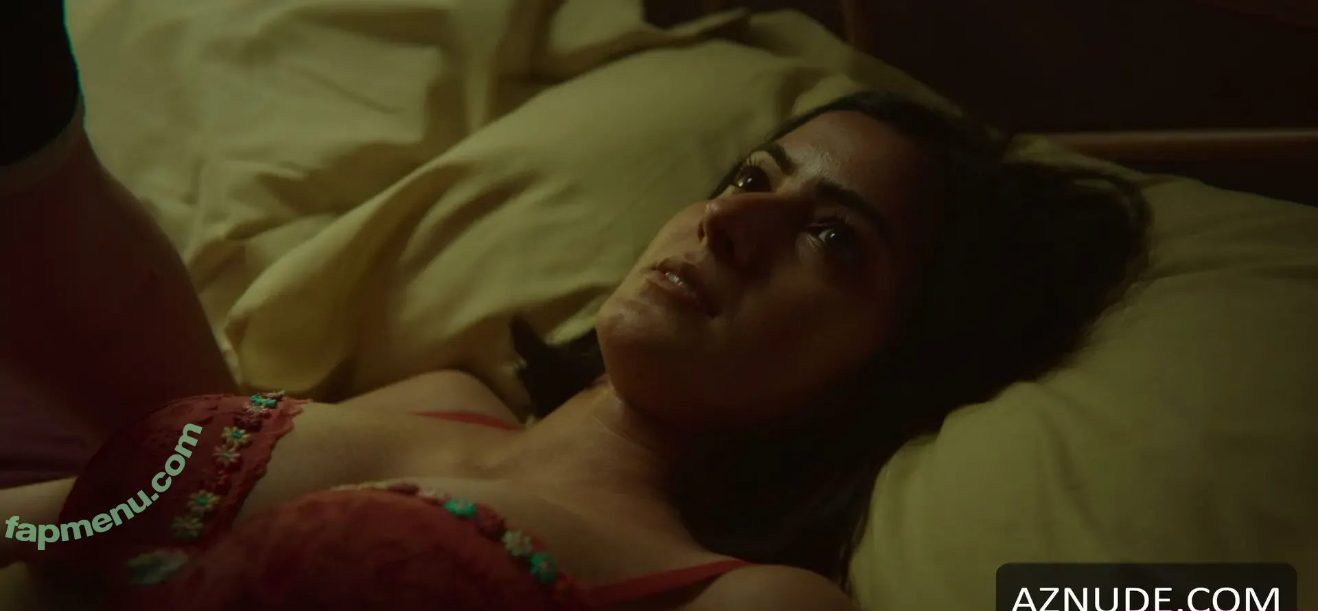 Rakhee Thakrar nude photo #0001 (Rakhee Thakrar)