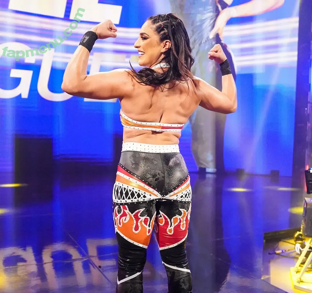 Raquel Rodriguez nude photo #0299 (WWE / drkheartless_error / raquelwwe)