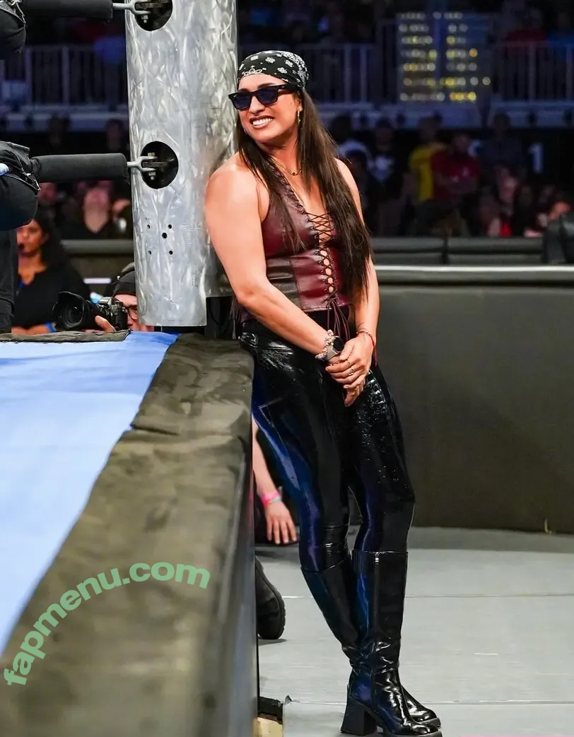 Raquel Rodriguez nude photo #0371 (WWE / drkheartless_error / raquelwwe)