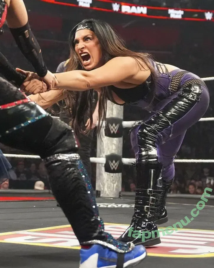 Raquel Rodriguez nude photo #0373 (WWE / drkheartless_error / raquelwwe)