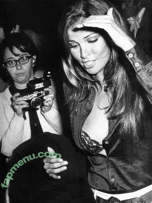 Raquel Welch / therealraquelwelch nude photo #0149