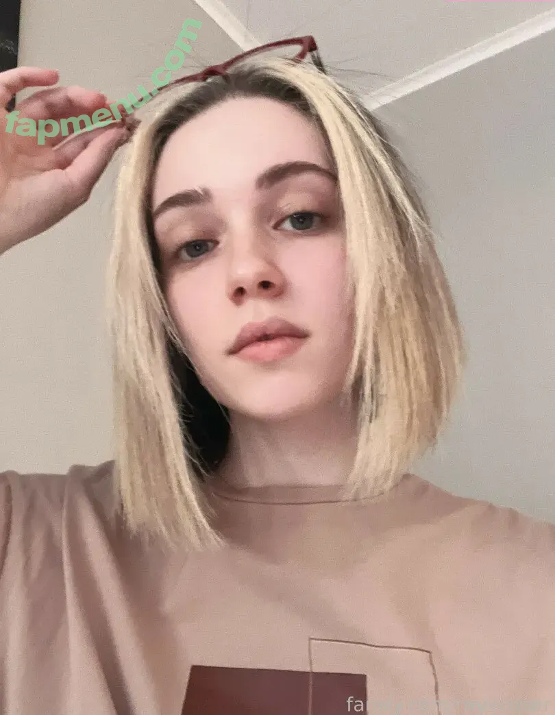 Ravvcorn nude photo #0015 (Ravvcorn)