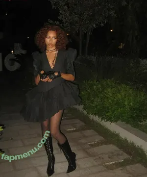 Ravyn Lenae / ravynlenae nude photo #0029