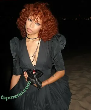 Ravyn Lenae / ravynlenae nude photo #0031