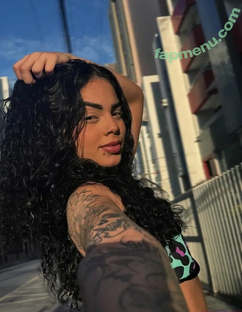 Rayssa Oliveira nude photo #0020 (Bailarina / raayoliver / raissaoliveiraof)