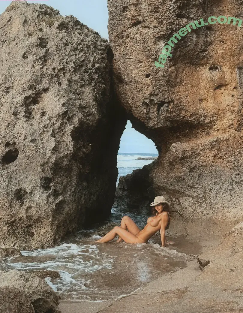 Rchel C00k nude photo #0008 (rachelc00k / rachelcook)