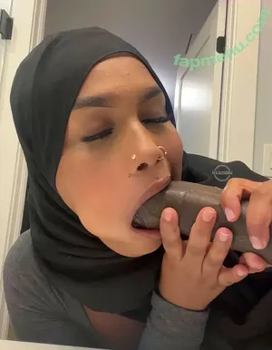 Realaliyahmai / liyahmai nude photo #0007