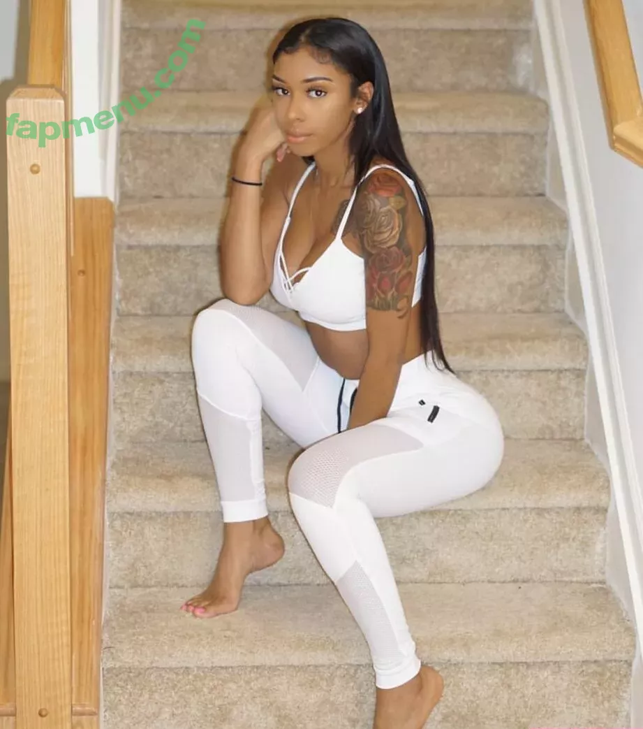 Realamarie nude photo #0025 (Ashley Burgos)