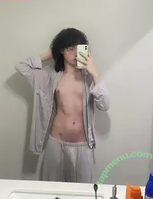 Realcarpetmuncher / acarpetmuncher / cyrussleeps nude photo #0012