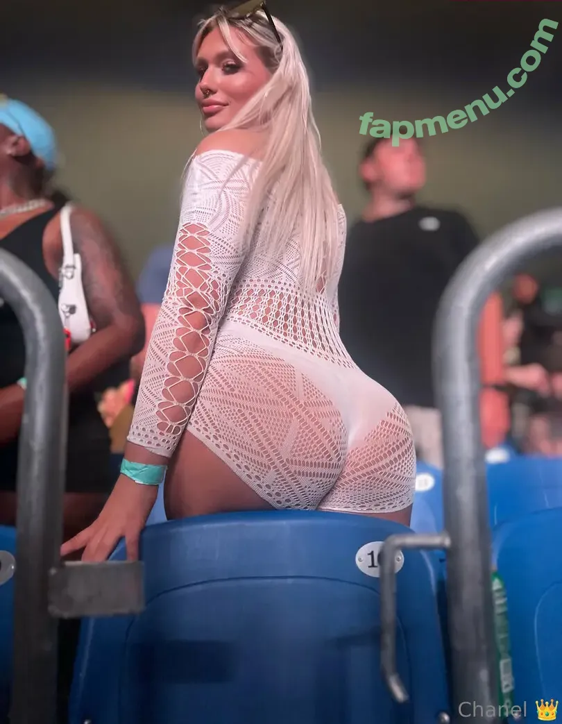 realchanellux nude photo #0016 (realchanellux)