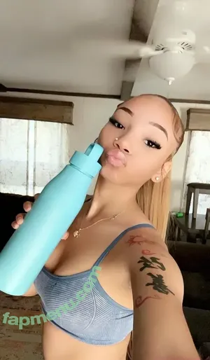  nude photo #0003
