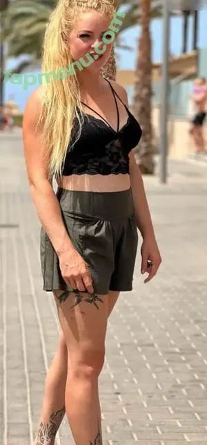  nude photo #0004
