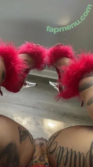 realkaaybrazy / biggkaaybrazyyy nude photo #0193