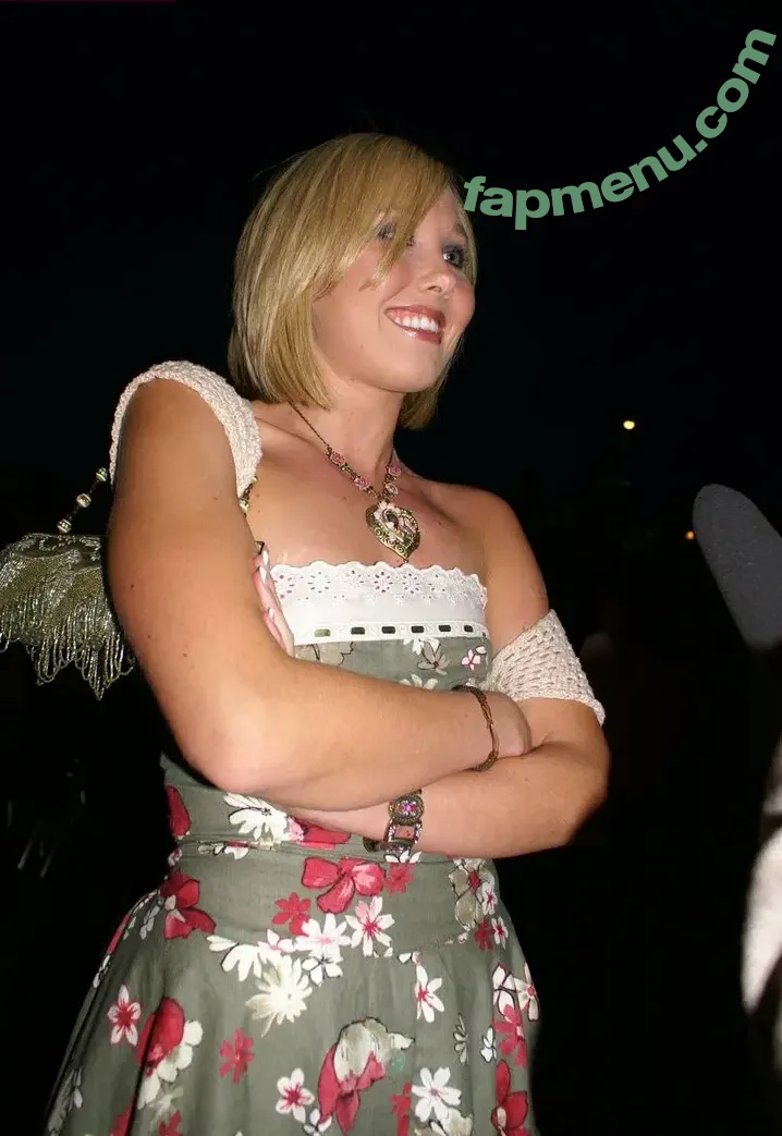 Rebecca Atkinson nude photo #0002 (rebeccaryan___)