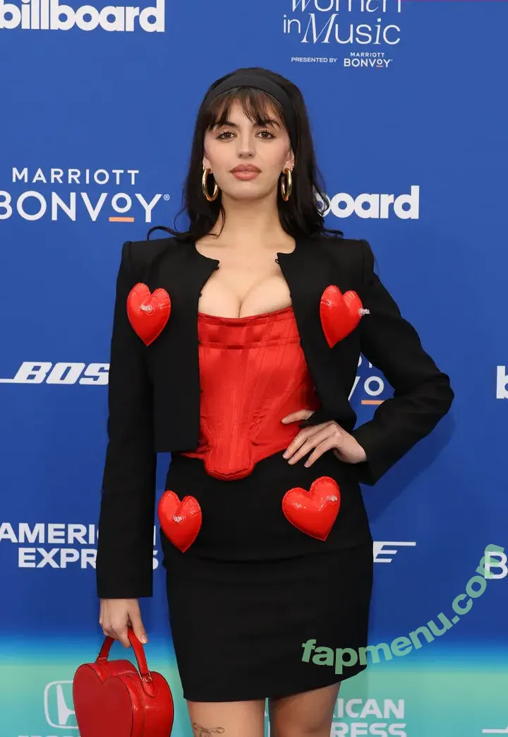 rebecca_black nude photo #0020 (msrebeccablack / rebeccasharon)