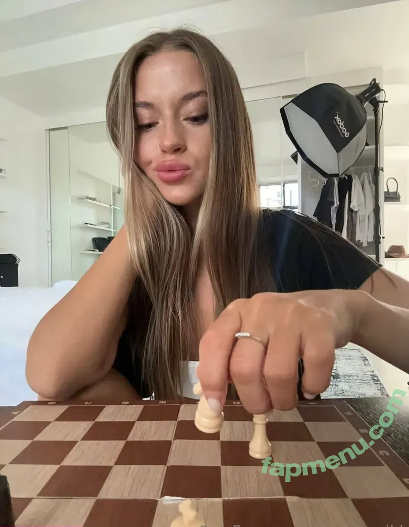 rebeccaxwild nude photo #0004 (rebeccaaaawild)
