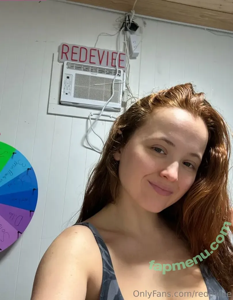 redeviee nude photo #0079 (red.eviee)