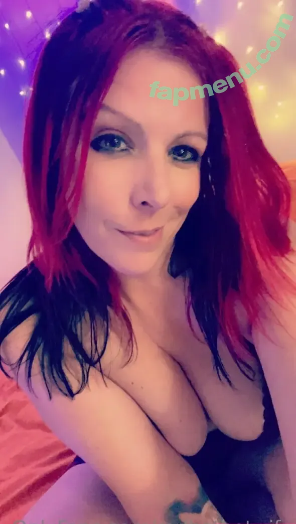 redhothotwife nude photo #0022 (redhothotwife)