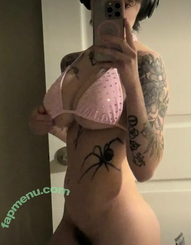 Redroomromance nude photo #0005 (Pinkroomromance / Rozr / onlyredroom)