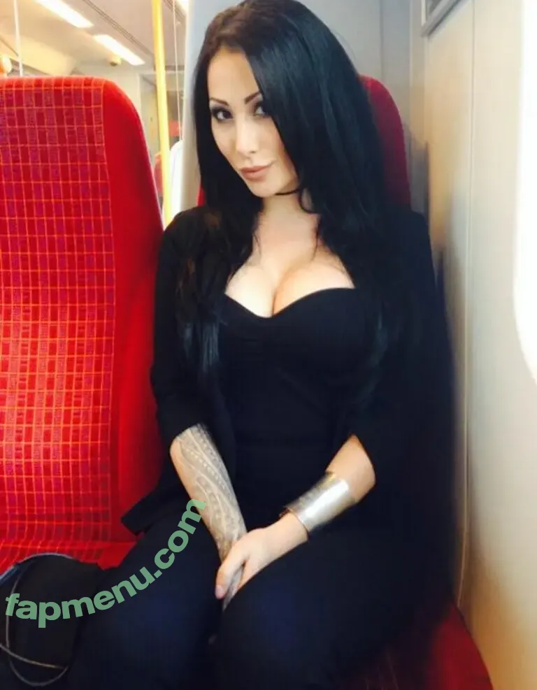 Reedefox nude photo #0010 (Reedefox)