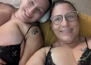 RefashionedHippie / ChicksWithFics nude photo #0036