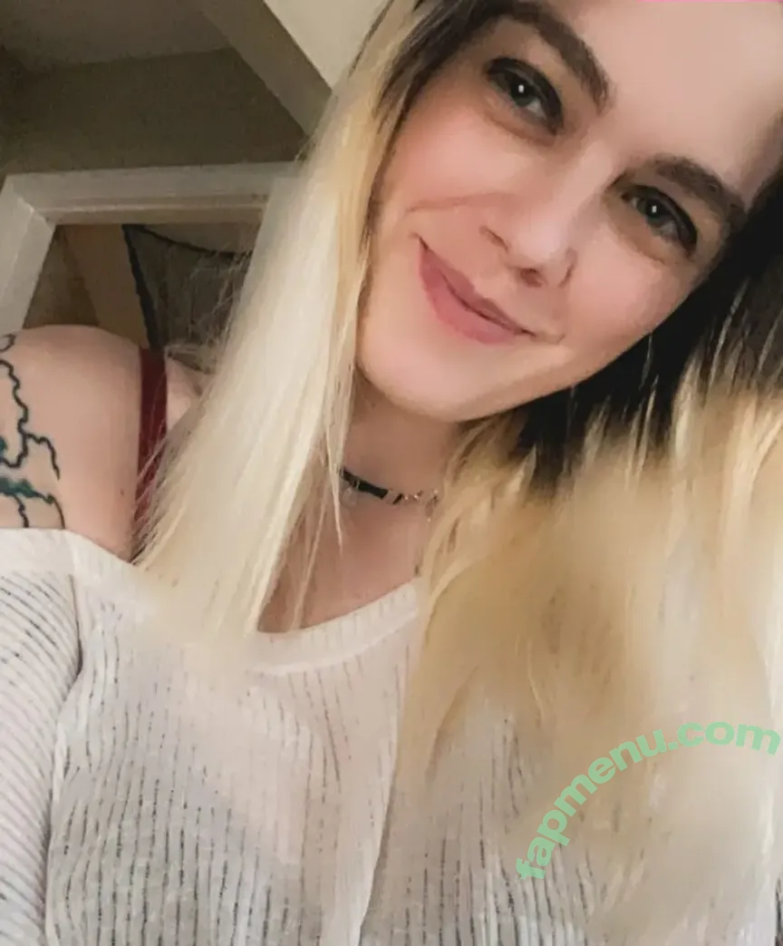 Regan Meek nude photo #0001 (kychick95 / regan2013)