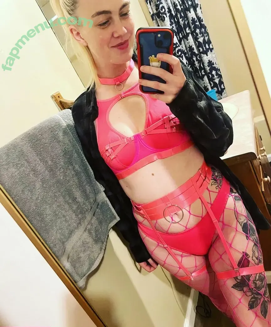 Regan Meek nude photo #0039 (kychick95 / regan2013)