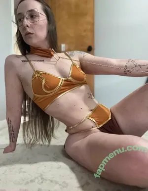 reginaphalange1993 / theonewiththemagnadoodle nude photo #0024