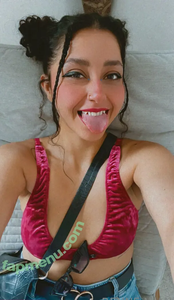 renne.miau nude photo #0182 (rennne.miau)