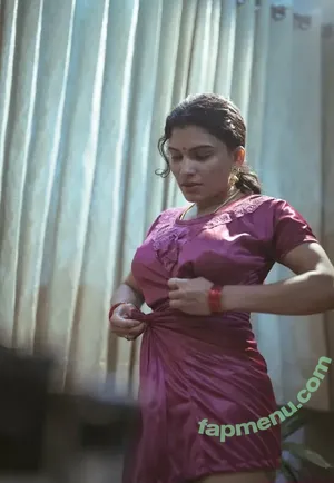 Reshmi R Nair / resmi_r_nair / resmi_r_nair._ / resminair / resmirnair nude photo #0011