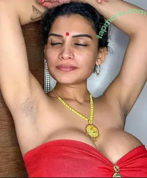 Reshmi R Nair / resmi_r_nair / resmi_r_nair._ / resminair / resmirnair nude photo #0033