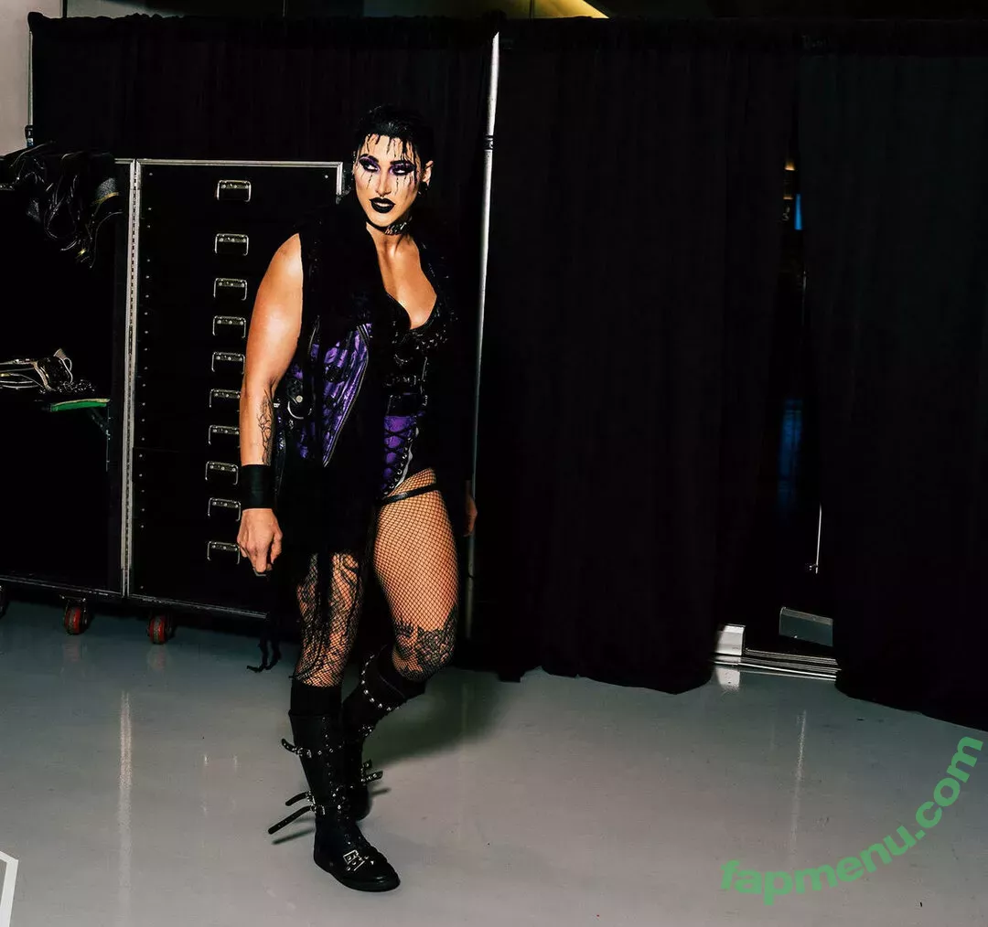Rhea Ripley nude photo #0240 (RheaRipley_WWE / WWE / notrhearipley)