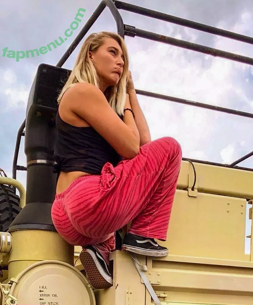 Rhea Ripley nude photo #0451 (RheaRipley_WWE / WWE / notrhearipley)