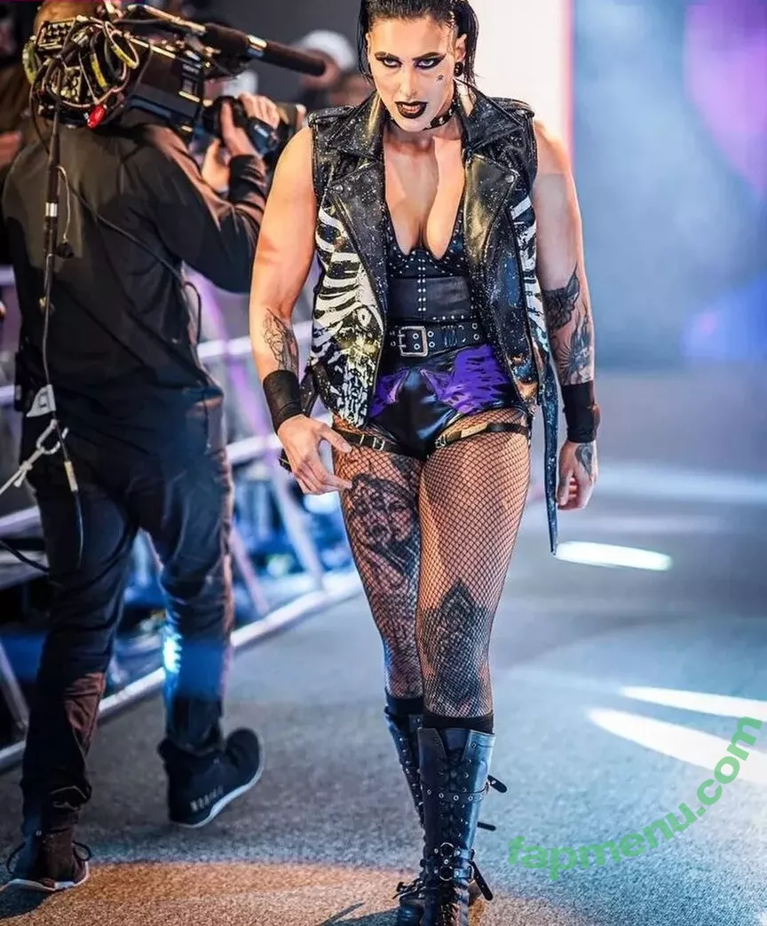 Rhea Ripley nude photo #0934 (RheaRipley_WWE / WWE / notrhearipley)