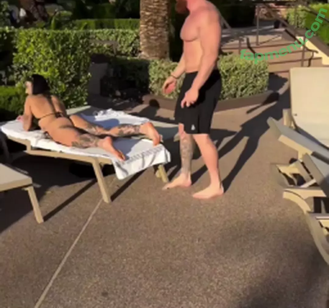 Rhea Ripley nude photo #0940 (RheaRipley_WWE / WWE / notrhearipley)