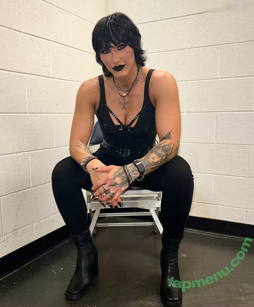 Rhea Ripley nude photo #0963 (RheaRipley_WWE / WWE / notrhearipley)