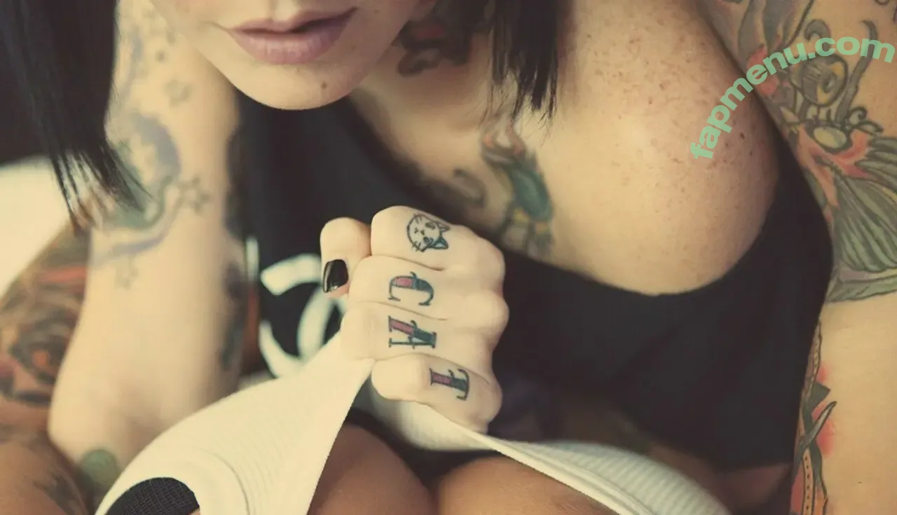 riaesuicide nude photo #0005 (riaesuicide)
