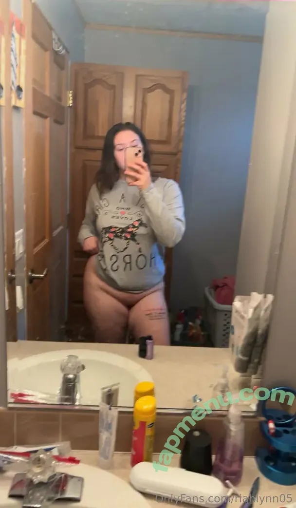 riahlynn05 nude photo #0003 (riahlynn05)