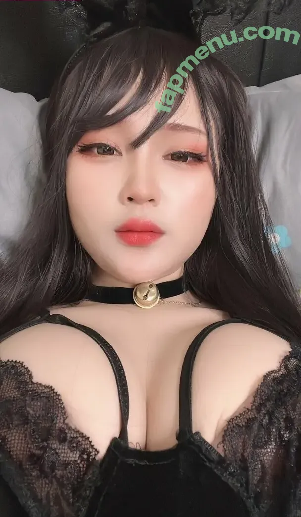 rianilenmochi nude photo #0002 (rianilenmochi)