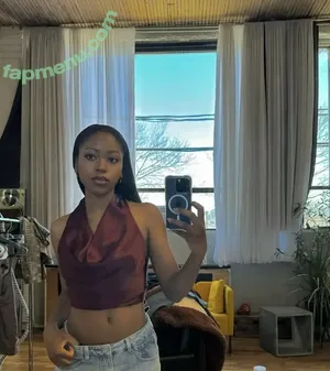 Riele Downs / rieledowns nude photo #0033